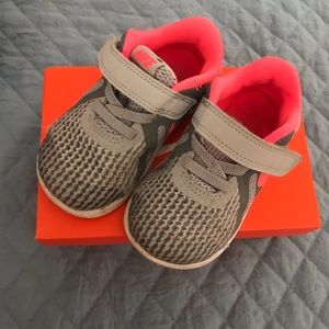 Nike toddler shoes